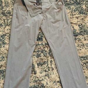 Travis Mathew Men's Light Gray Slim Straight Jeans